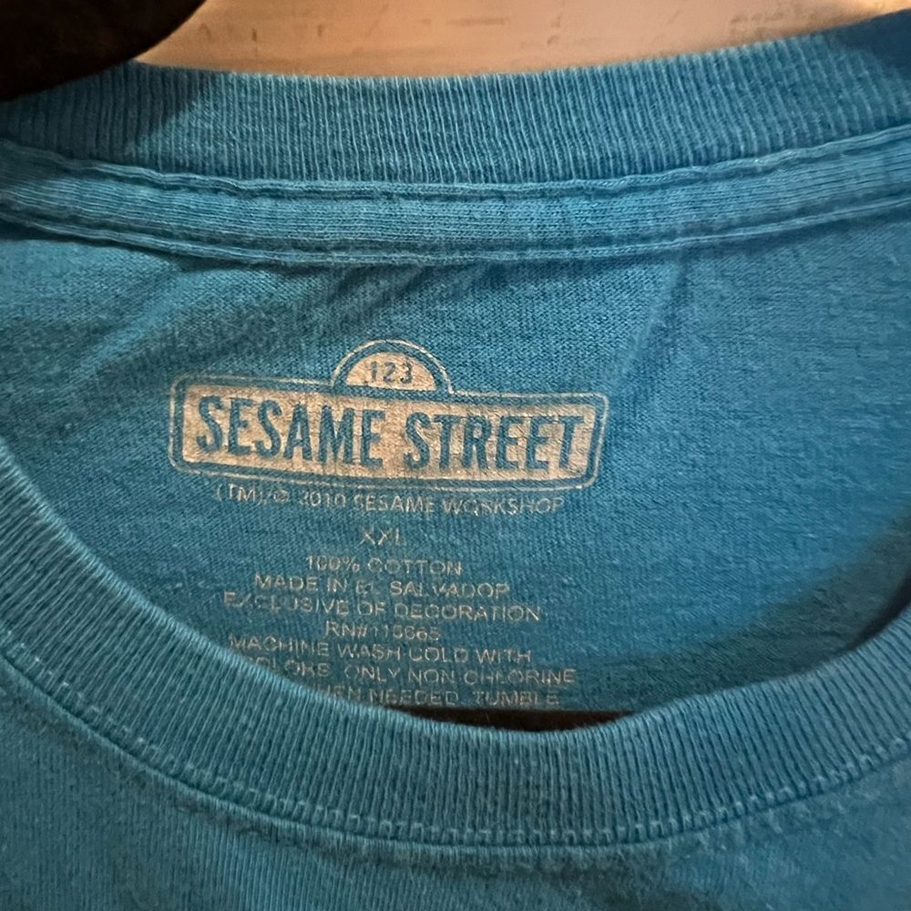 Sesame Street Cookie Monster Face T-Shirt - Picture 3 of 4